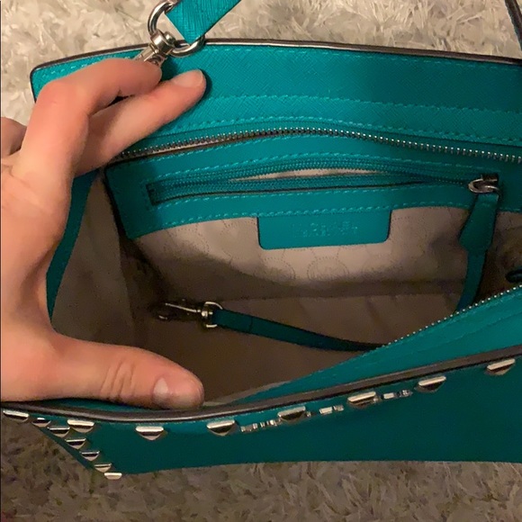 Michael Kors cross body - Picture 2 of 3